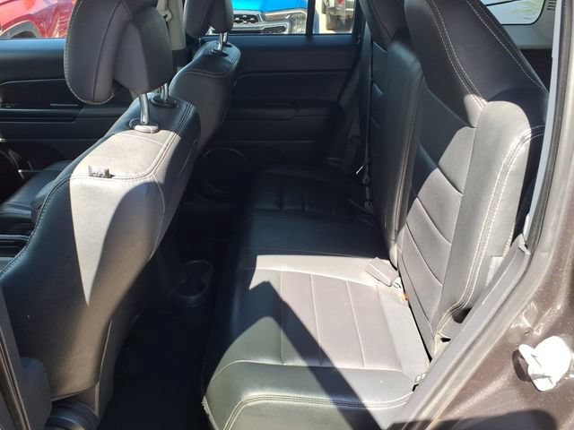 Used 2017 Jeep Patriot 4WD image 11