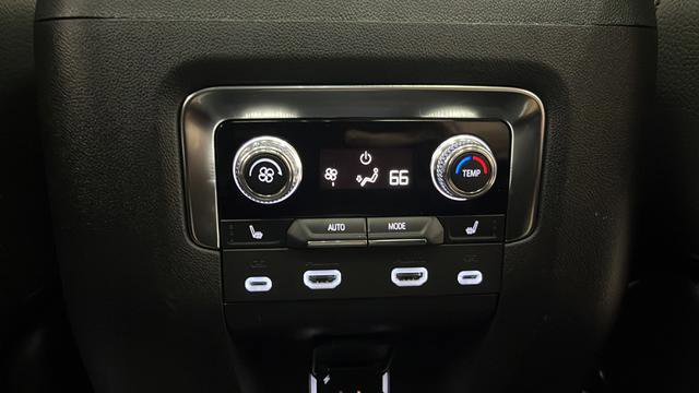 Used 2024 GMC Yukon Denali w/ Max Trailering Package image 38