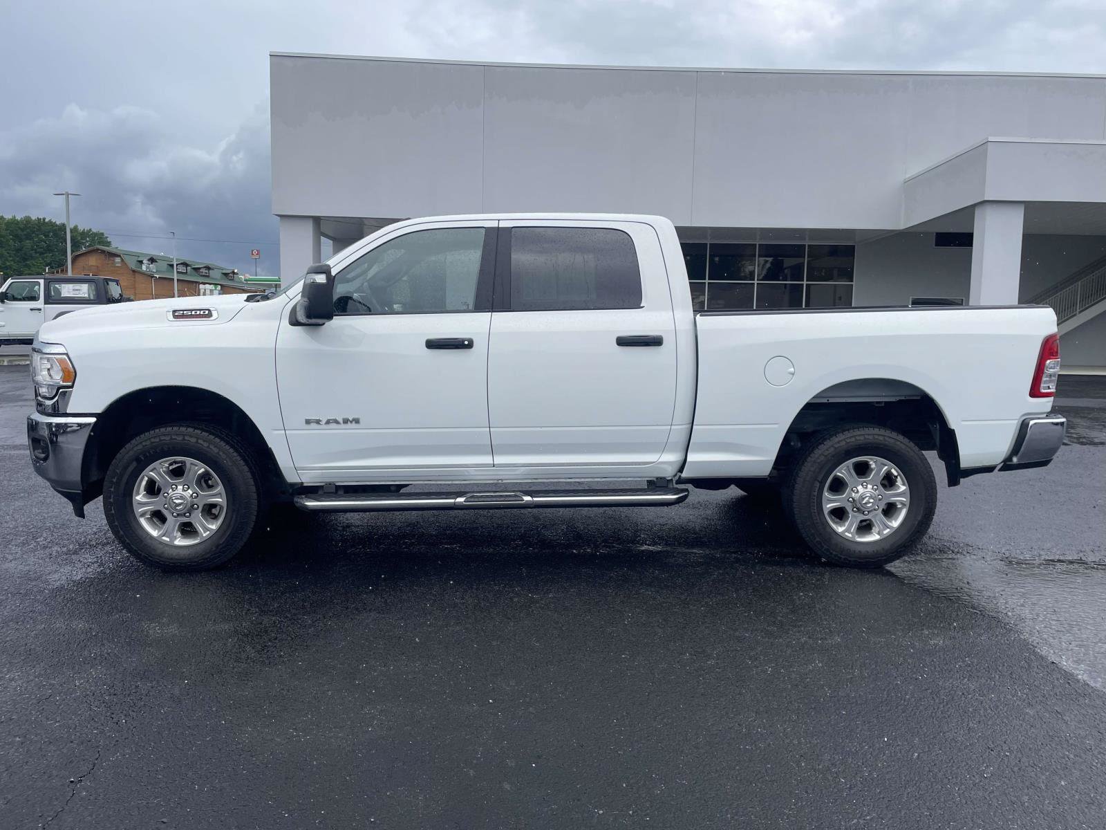 Certified 2024 RAM 2500 Big Horn AWD/4WD image 16