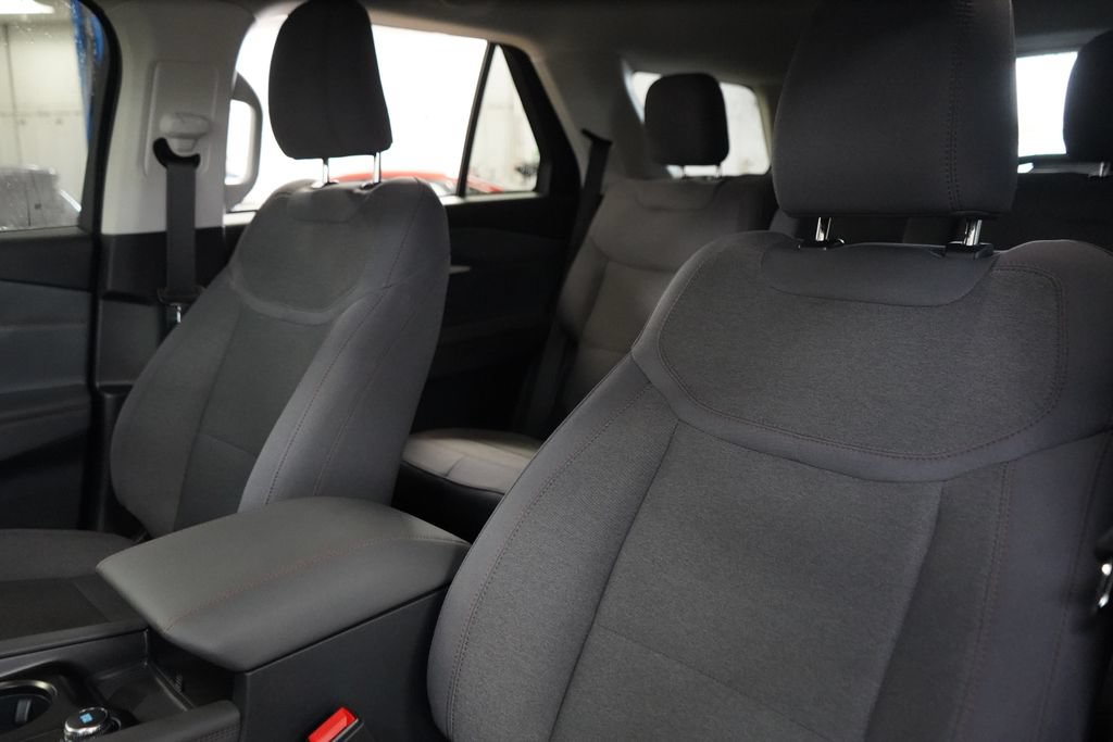 New 2026 Ford Explorer Active RWD image 19