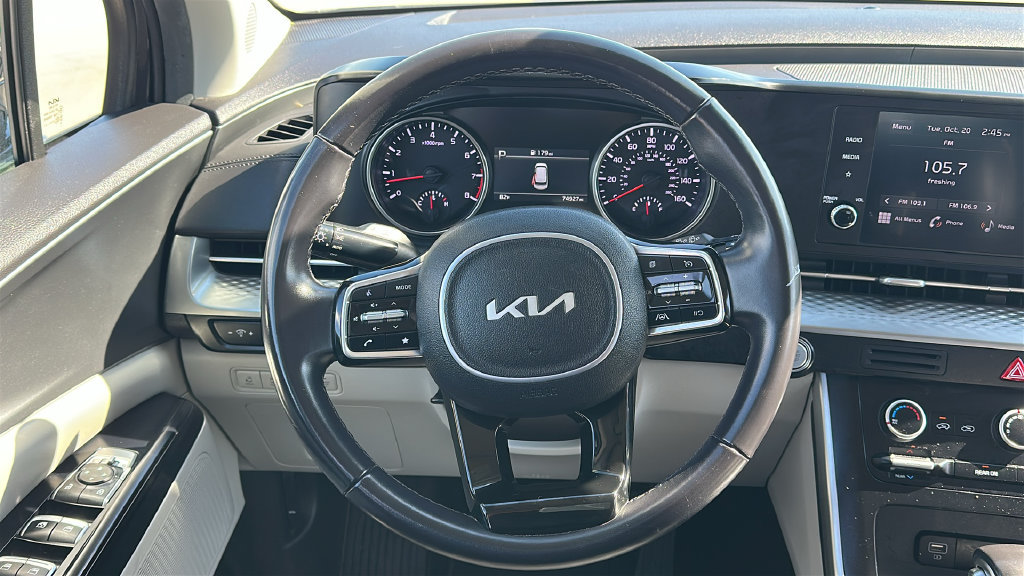 Used 2024 Kia Carnival LX FWD image 22