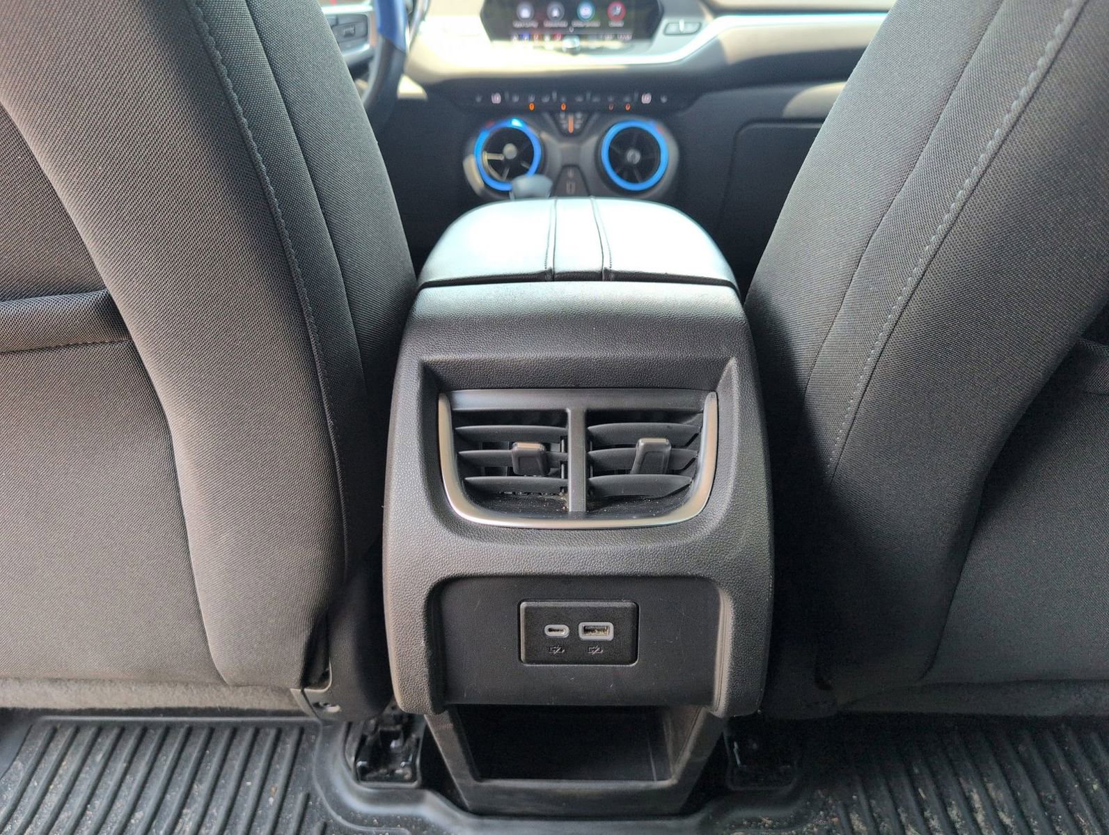Used 2022 Chevrolet Blazer LT FWD image 30