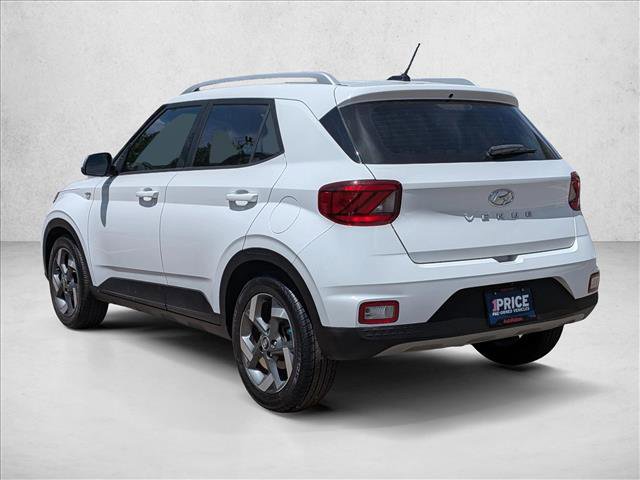 Used 2023 Hyundai Venue SEL FWD image 8