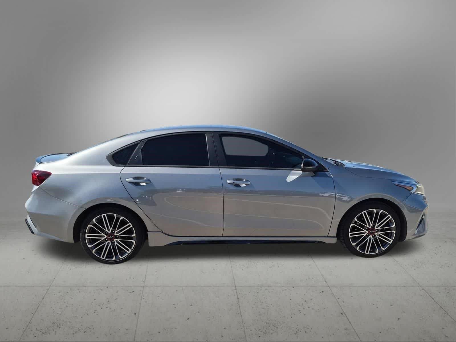 Used 2022 Kia Forte GT w/ GT Technology Package FWD image 7