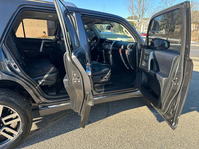 Used 2018 Toyota 4Runner Limited image 22