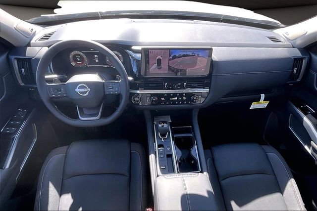 New 2026 Nissan Pathfinder SL image 5