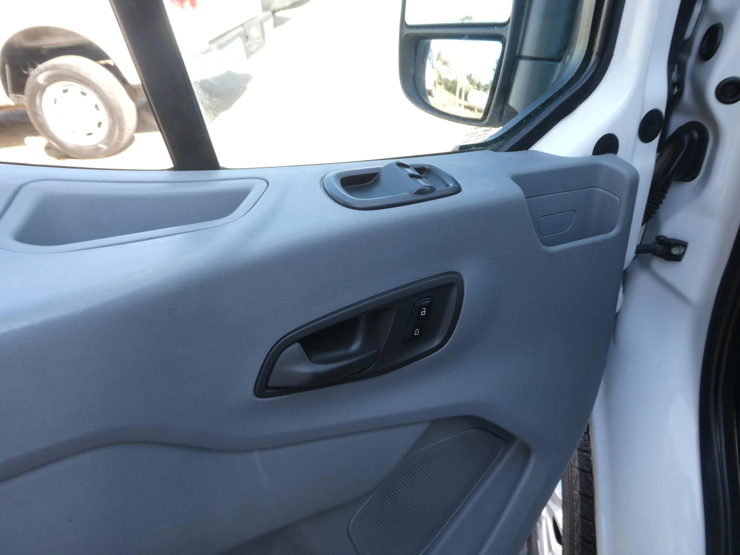 Used 2016 Ford Transit 250 130 Low Roof w/ Exterior Upgrade Package image 14