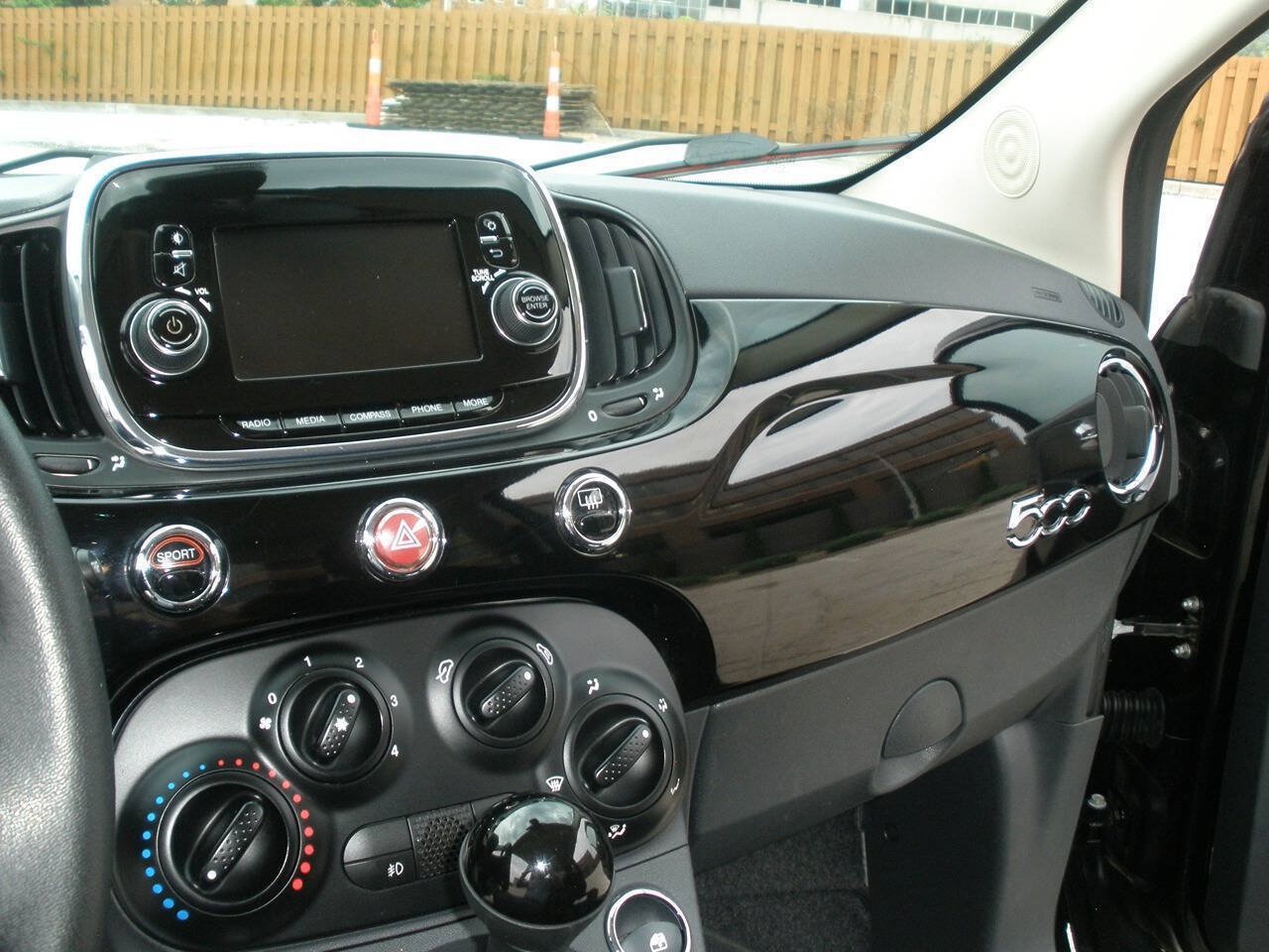 Used 2017 FIAT 500 Pop w/ Sport Appearance Package FWD image 37