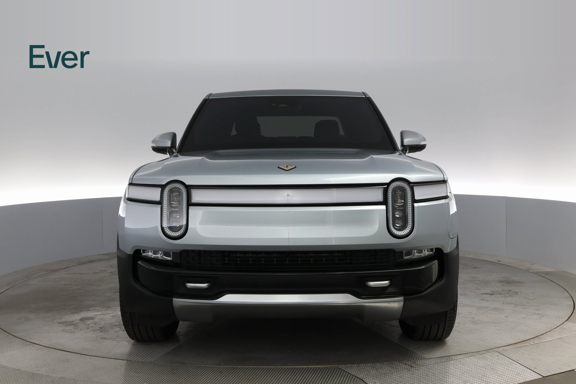 Used 2024 Rivian R1T Adventure image 3