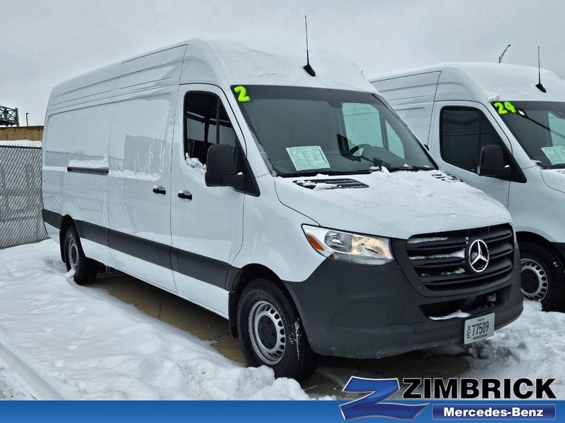 Used 2024 Mercedes-Benz Sprinter 2500 image 1