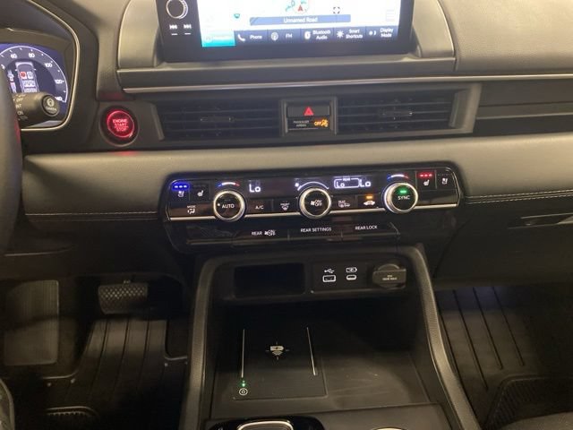 Certified 2024 Honda Pilot Elite image 13