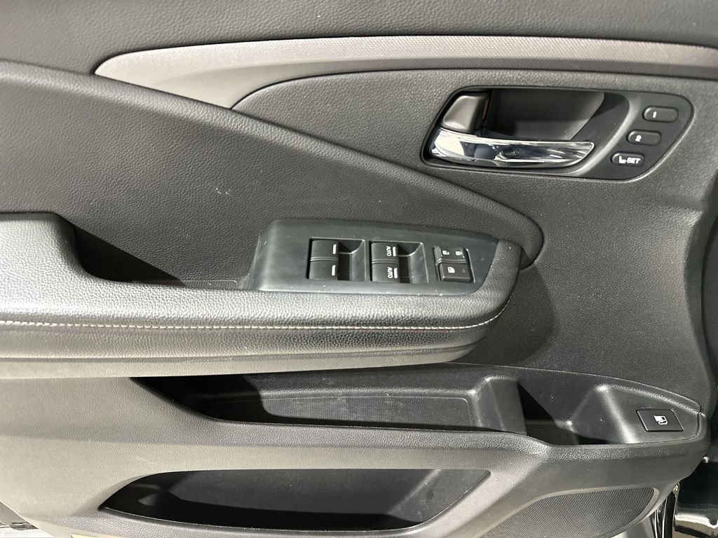 Used 2023 Honda Ridgeline RTL-E image 15