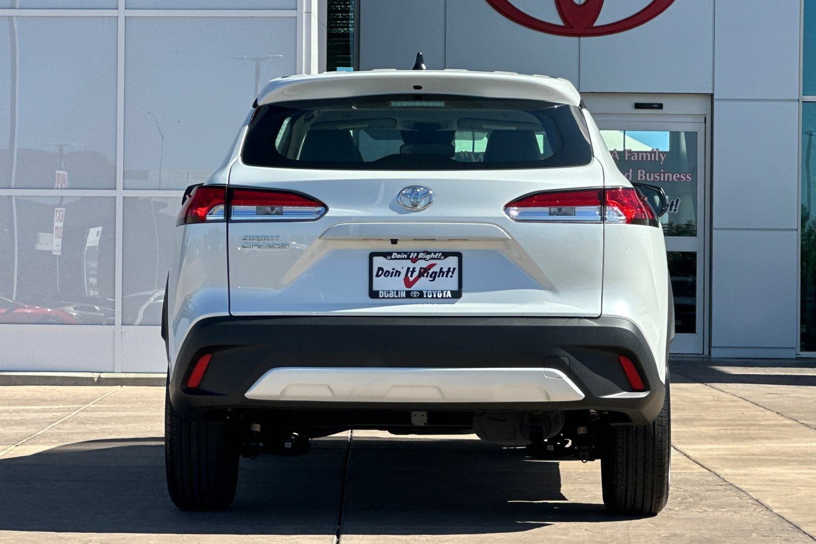 Used 2025 Toyota Corolla Cross L FWD image 5