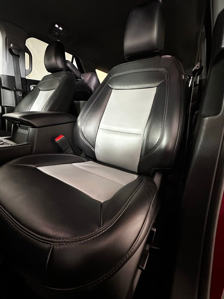 Used 2023 Ford Explorer XLT w/ Equipment Group 202A image 26