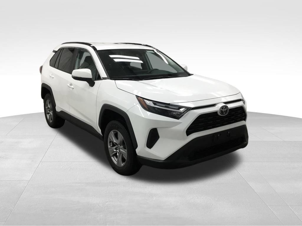 Used 2023 Toyota RAV4 XLE image 3