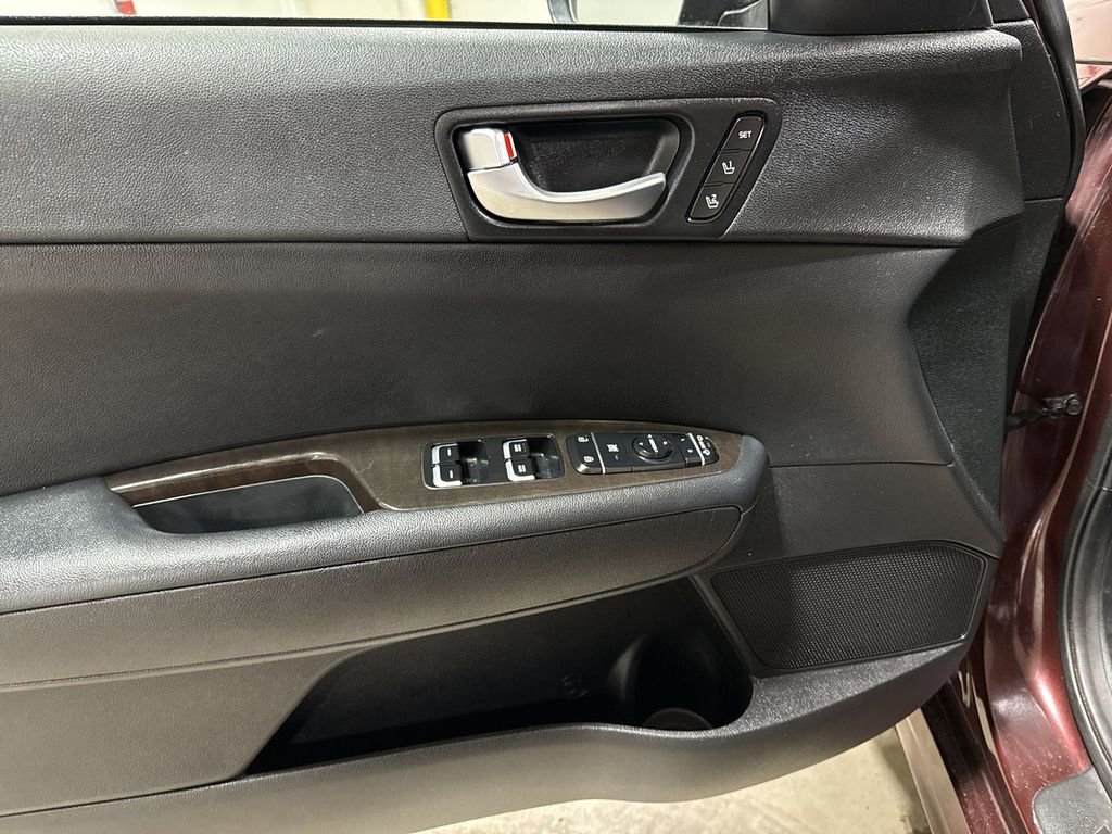 Used 2018 Kia Optima EX image 20