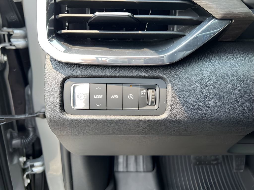 Certified 2024 GMC Acadia Denali w/ LPO, Floor Liner Package image 18