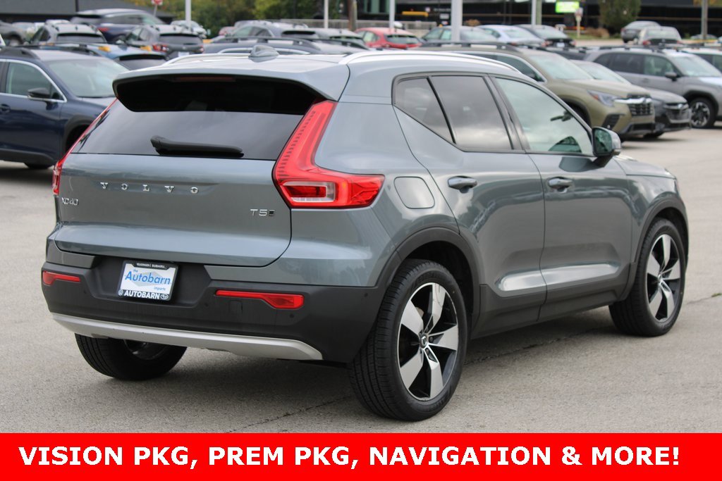 Used 2019 Volvo XC40 T5 Momentum image 4