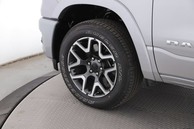 Used 2025 RAM 1500 Laramie w/ Sport Appearance Package AWD/4WD image 14