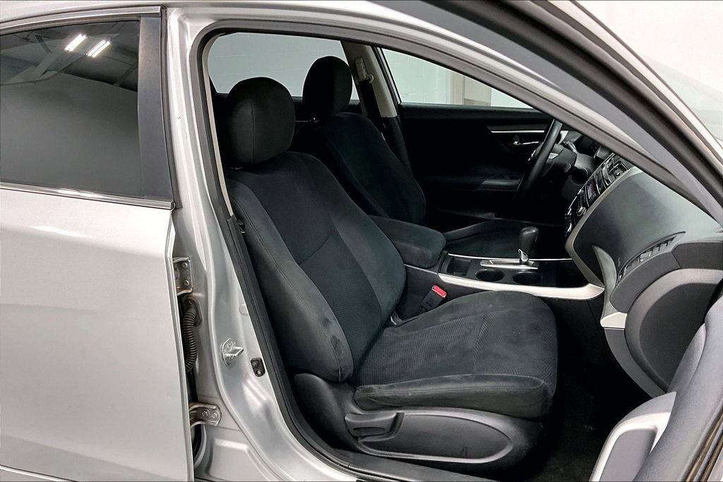 Used 2015 Nissan Altima 2.5 S image 10