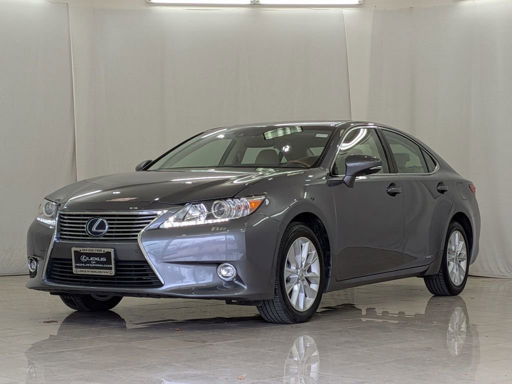 Used 2015 Lexus ES 300h image 4