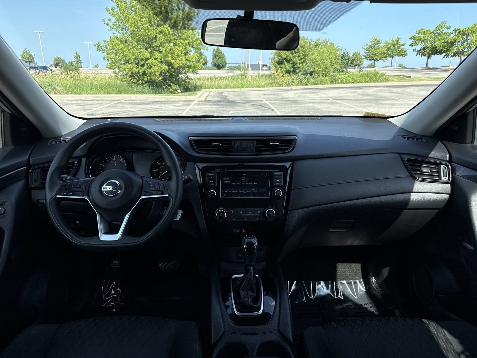 Used 2018 Nissan Rogue S AWD/4WD image 21