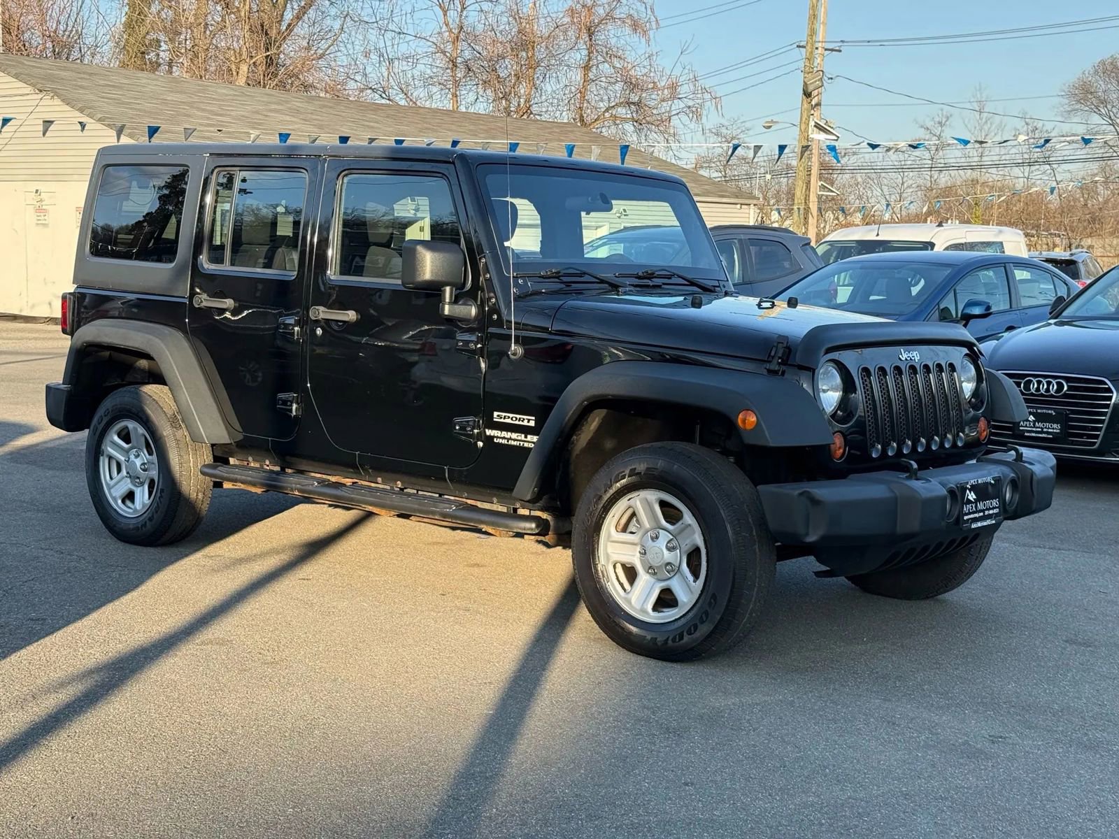 Used 2013 Jeep Wrangler Unlimited Sport image 11
