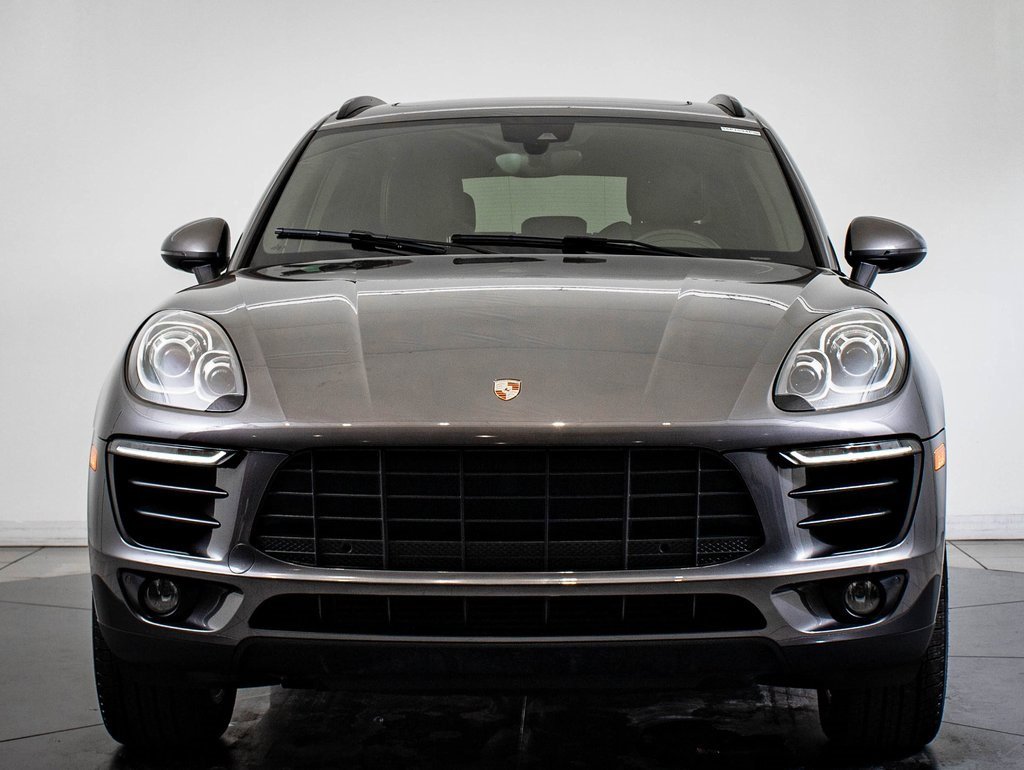 Certified 2018 Porsche Macan image 11