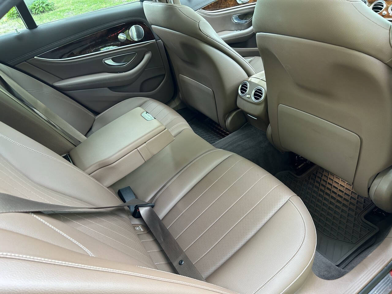Used 2019 Mercedes-Benz E 450 4MATIC Sedan w/ Driver Assistance Package image 29