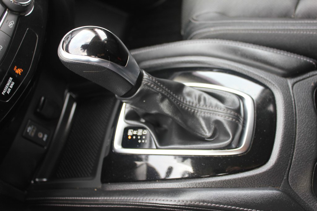 Used 2017 Nissan Rogue SL AWD/4WD image 21