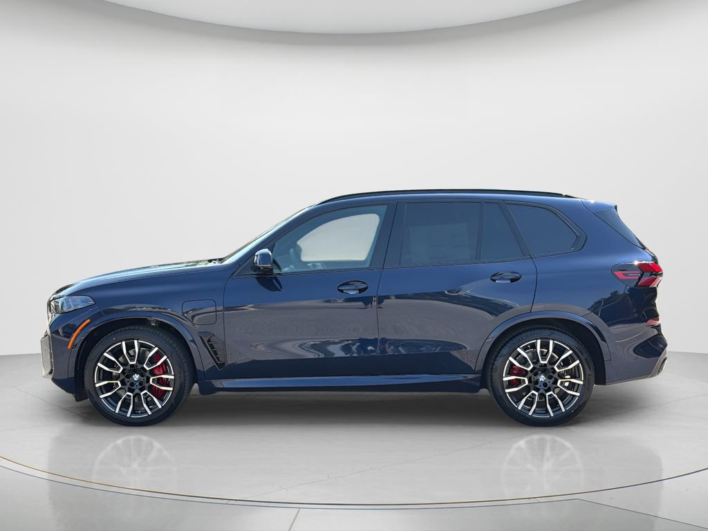 New 2026 BMW X5 xDrive50e w/ M Sport Package AWD/4WD image 2