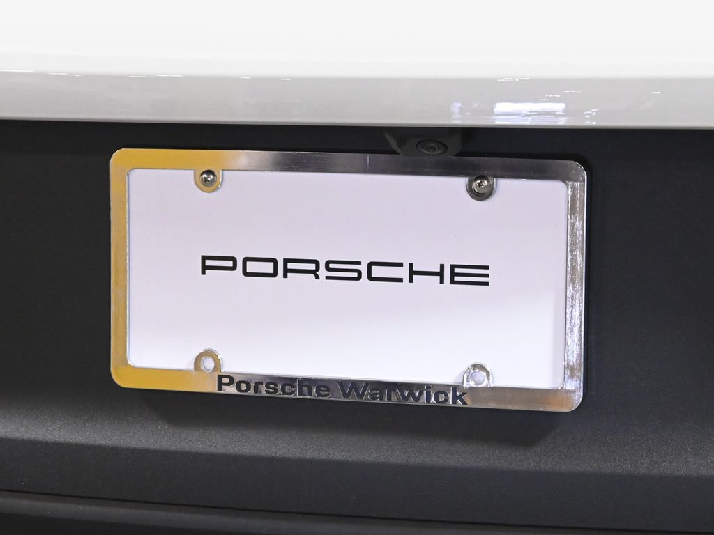 Used 2026 Porsche Cayenne AWD/4WD image 14