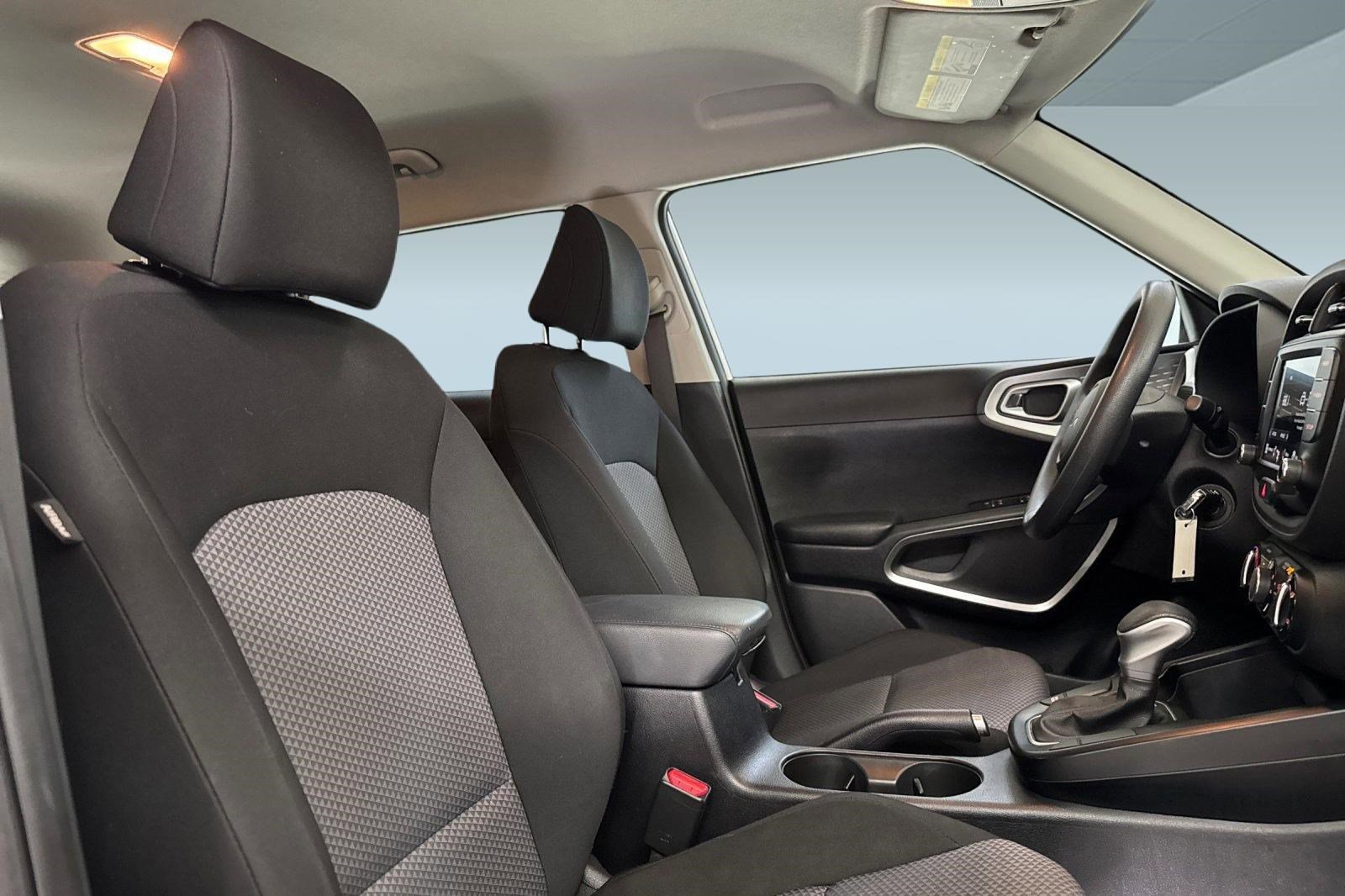 Used 2022 Kia Soul LX w/ Technology Package image 31