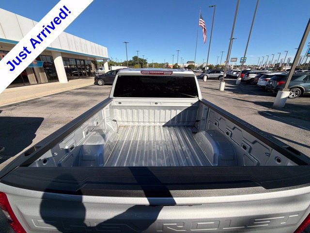 Used 2022 Chevrolet Silverado 1500 LT AWD/4WD image 41