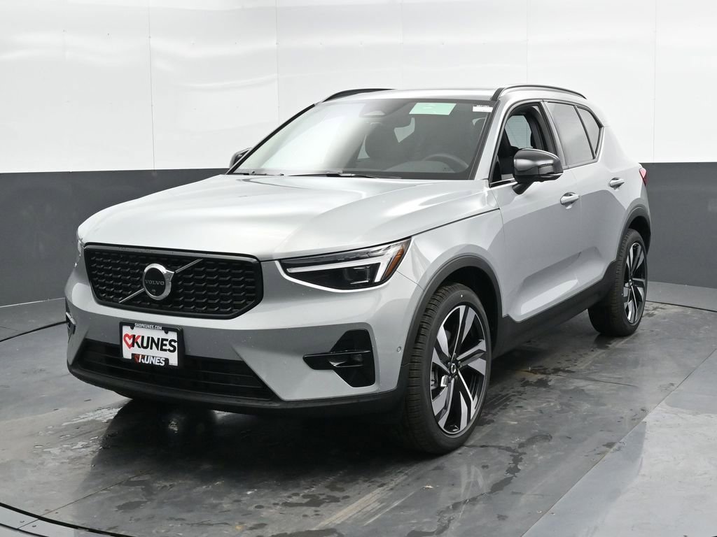New 2025 Volvo XC40 B5 Ultra w/ Climate Package AWD/4WD image 6