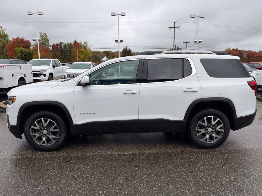 Certified 2023 GMC Acadia SLE w/ Driver Convenience Package FWD image 10