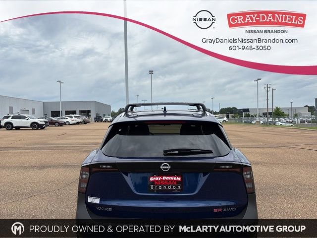 New 2025 Nissan Kicks SR image 3