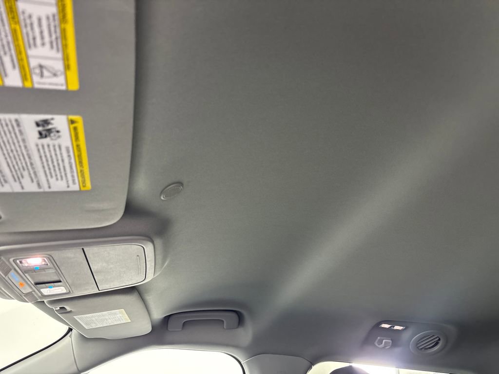 Used 2024 Ford Explorer XLT image 26