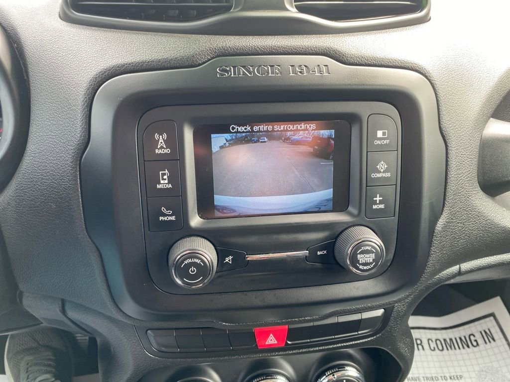 Used 2015 Jeep Renegade Latitude image 22