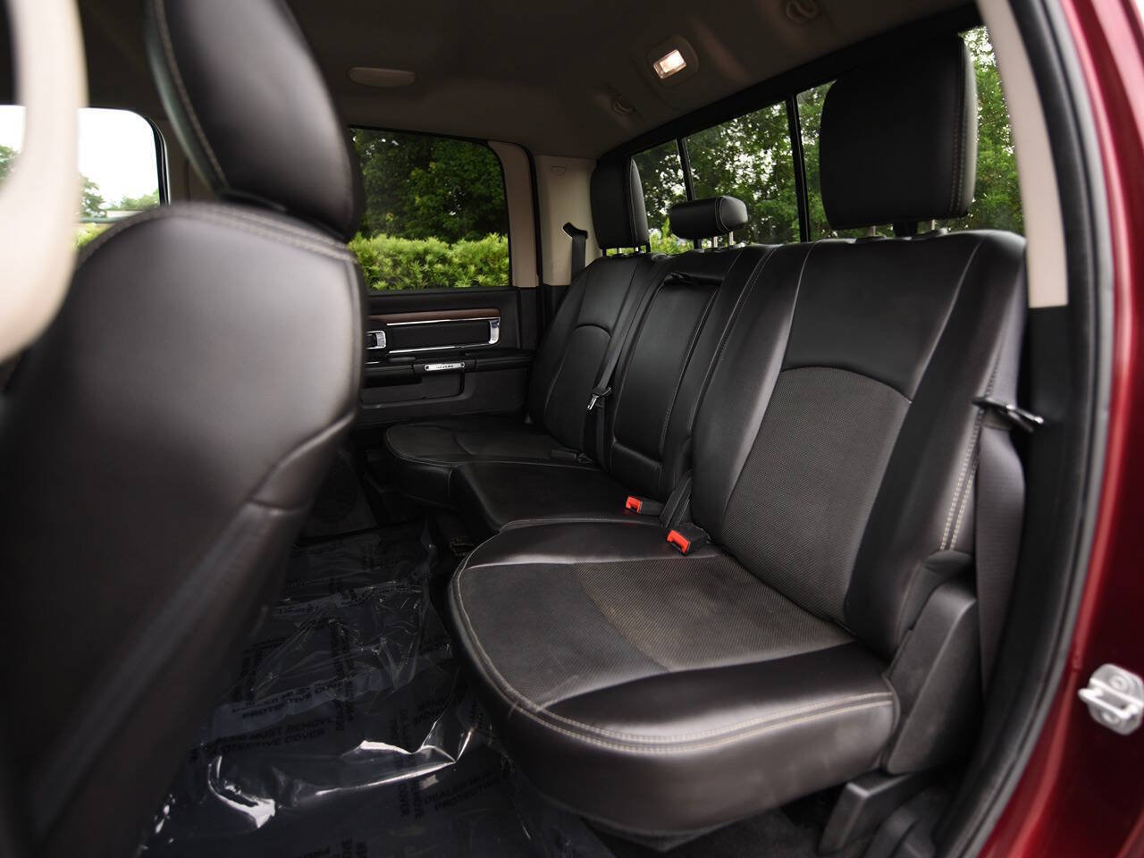 Used 2016 RAM 1500 Laramie w/ Convenience Group AWD/4WD image 15