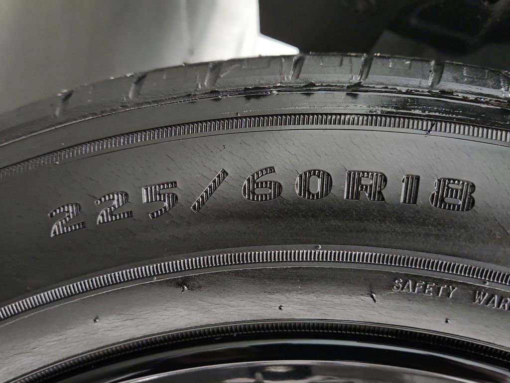 Used 2018 Jeep Cherokee Limited w/ High Altitude Package image 37