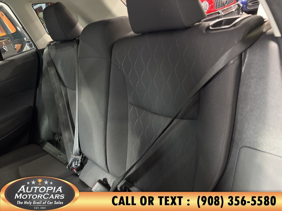 Used 2025 Toyota Corolla Cross LE w/ Moonroof Package FWD image 21