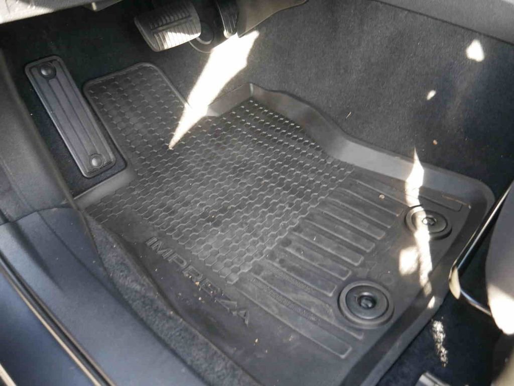 Used 2024 Subaru Impreza 2.0i image 28