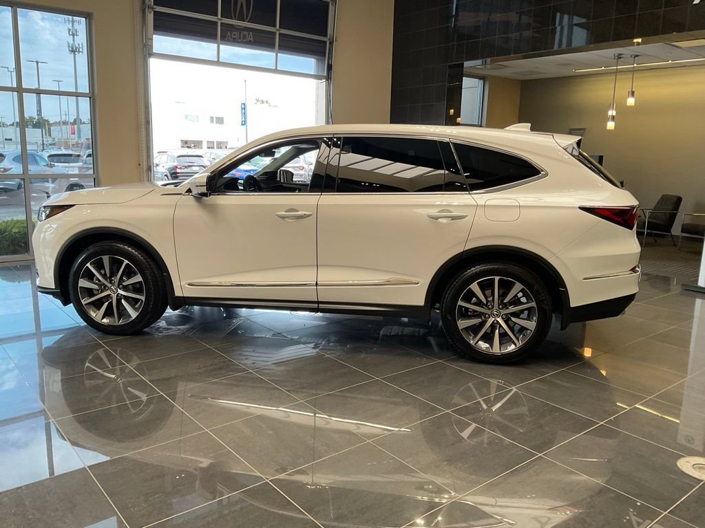 Certified 2026 Acura MDX w/ Technology Package AWD/4WD image 5