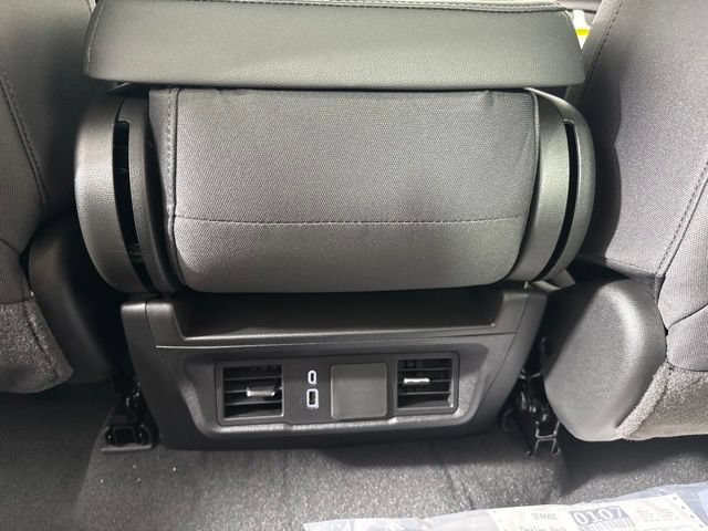 New 2026 Chevrolet Silverado 1500 Custom w/ Turbomax Blackout Package AWD/4WD image 27