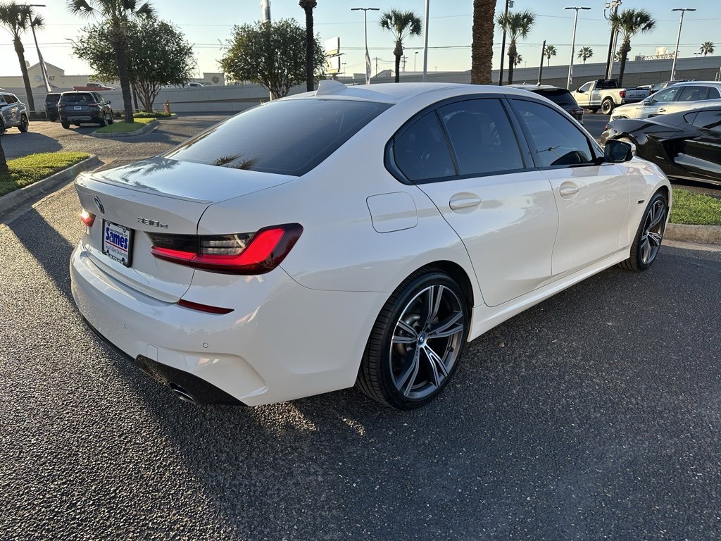 Used 2022 BMW 330e w/ M Sport Package image 6