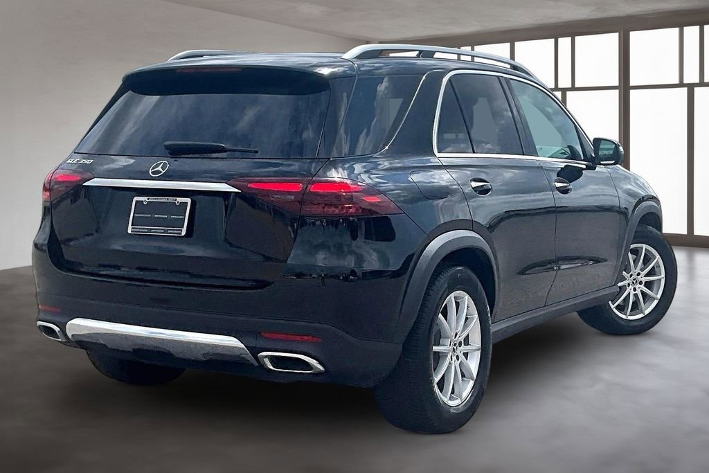 Used 2025 Mercedes-Benz GLE 350 4MATIC image 2