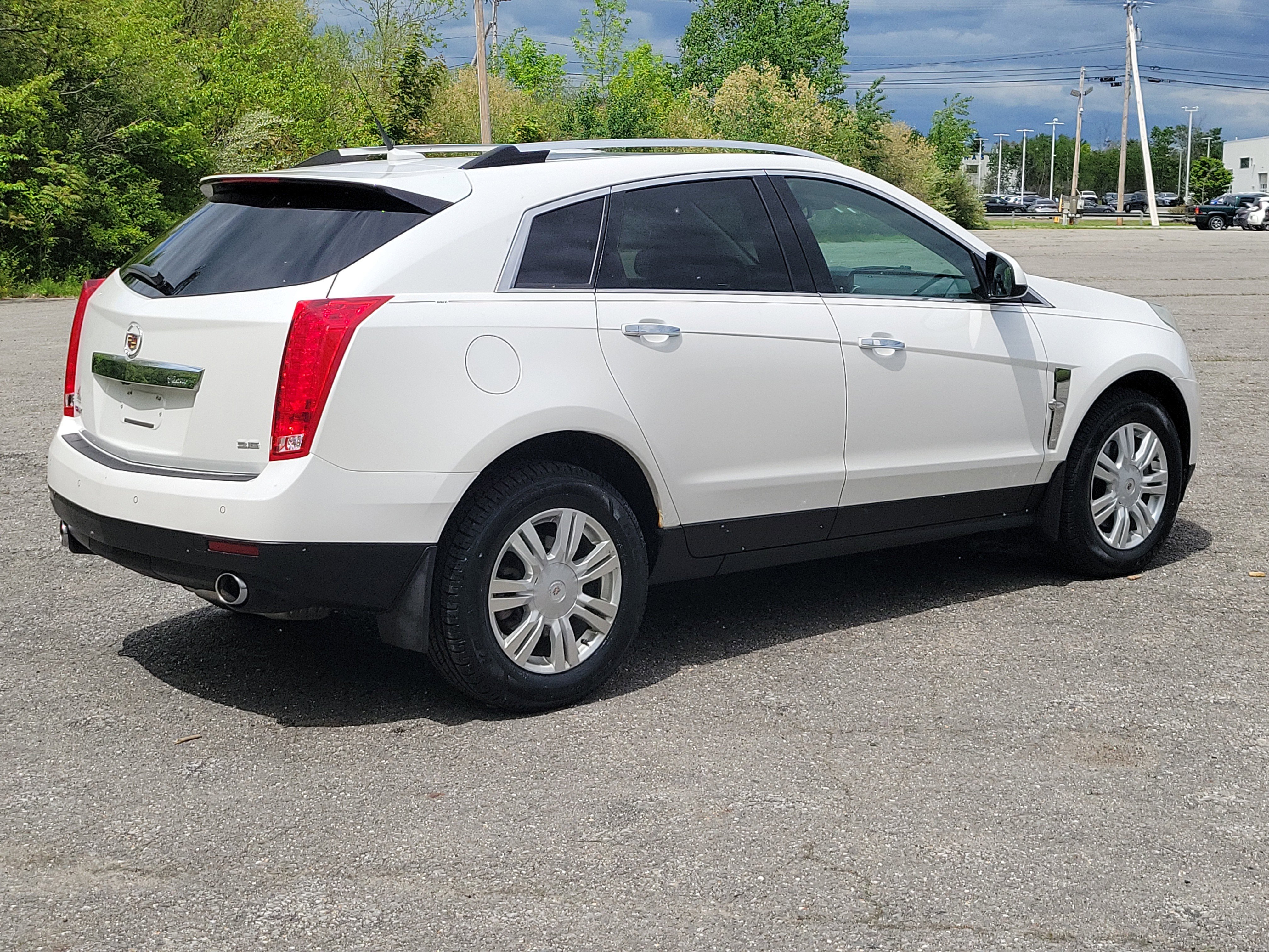 Used 2012 Cadillac SRX Luxury FWD image 5