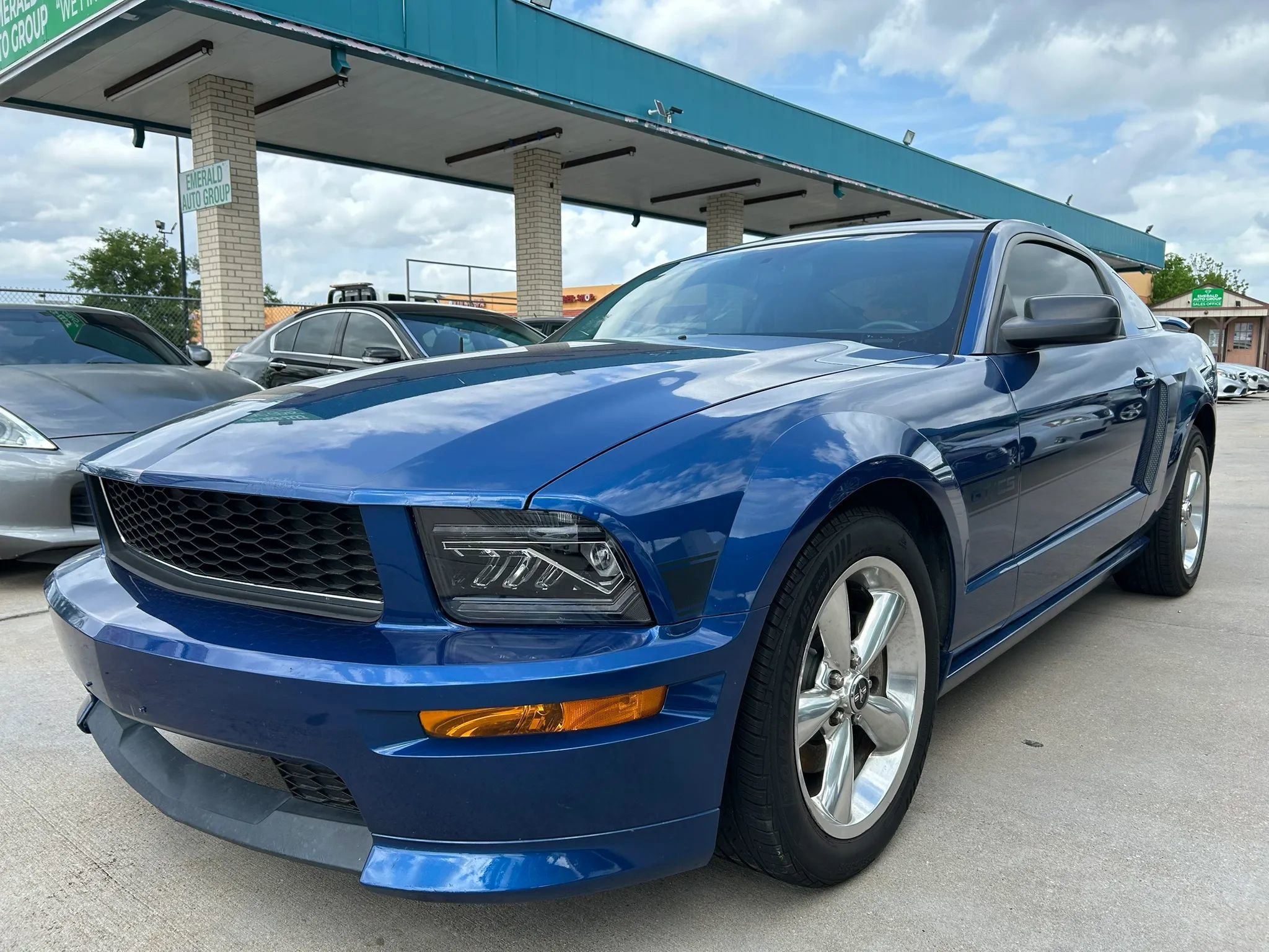 Used 2009 Ford Mustang GT Premium RWD image 1
