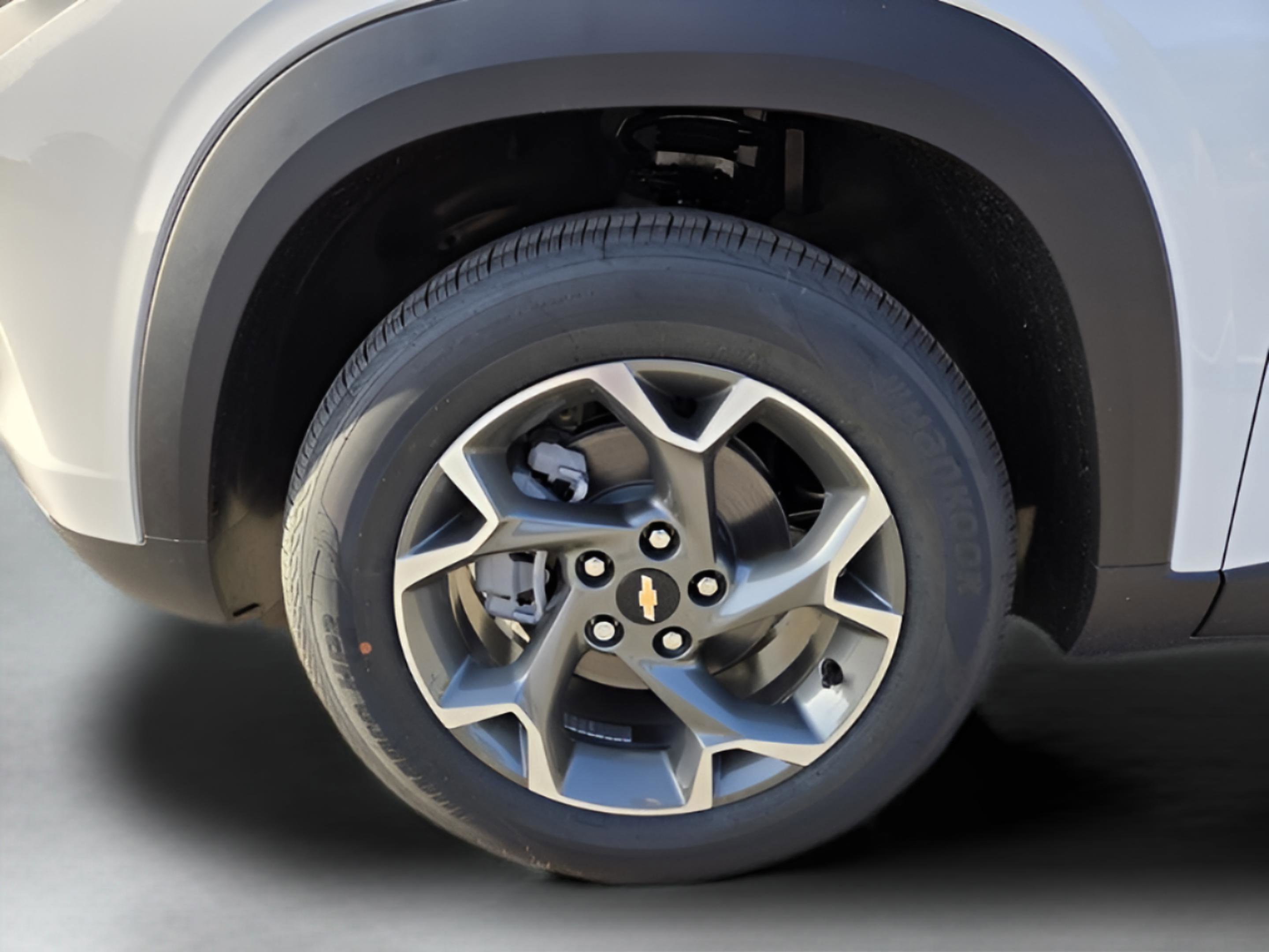 New 2026 Chevrolet Trax LT image 28